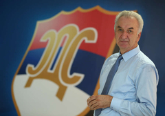 “Hrabrost je biti iskren u vremenu lažnog herojstva” Šarović tvrdi da će kriza u BiH trajati do OKTOBRA SLJEDEĆE GODINE