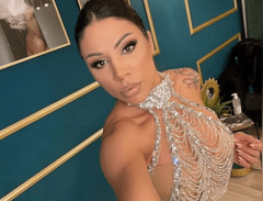 Vrućim snimkom ZAPALILA MREŽE: Sandra Afrika pozirala u tangama, pa raspametila fanove