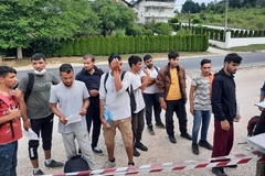 Migranti pobjegli u divlje kampove prema granici