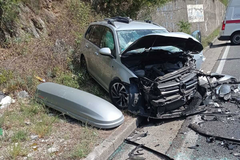 Težak udes na putu Jablanica-Mostar, stigli vatrogasci i hitna pomoć: Povrijeđeno više osoba (FOTO)