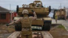 Problem je u supertajnom oklopu: Ukrajinci će moćno američko oružje čekati više od godinu dana!?