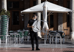 "POPISUJU NAS PO KAFANAMA" Bez ovoga nema ulaska u restoran, smislili kako da prevare sistem, pa SKUPO PLATILI