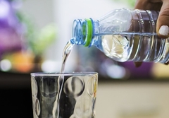 The Guardian:Djevojka umrla jer je popila previše vode