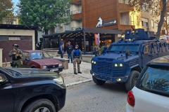 Akcija u Kosovskoj Mitrovici: Specijalci upali u bolnicu