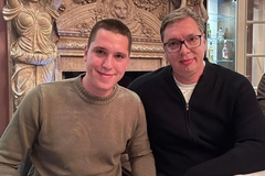 Vučić objavio fotografiju sa sinom, imao poruku "najgorima u Srbiji"