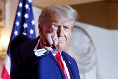 Meta će vratiti Trampove Facebook i Instagram naloge