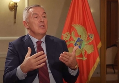 Oglasio se Đukanović, prvi put nakon nemira u Crnoj Gori