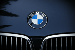 BMW mijenja logo, a razlika je drastična