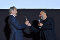 Madsu Mikkelsenu uručeno Počasno Srce Sarajeva