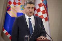 MILANOVIĆ  "Džaferović je mudžahedinska hostesa"