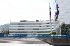 Srbi poručili Incku da nametne i plate i izbore