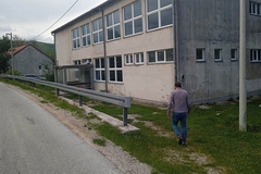 Škola u gatačkom selu nekad brojala 250 đaka, a danas dva