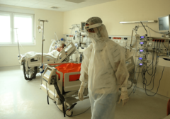 NIJE VRIJEME ZA OPUŠTANJE Svaki drugi pacijent se bori sa teškom kliničkom slikom kovida