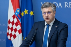 Plenkoviću se "ljulja stolica": Rasprava o opozivu premijera Hrvatske