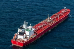 Bloomberg: Rusija povukla svoju ogromnu flotu tankera izvan kontrole Zapada