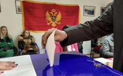 DPS pred totalnim fijaskom:  Đukanovićeva koalicija gubi i Podgoricu