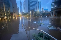 Na Njujork u pet sati palo 50.000 olimpijskih bazena kiše 