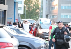 PAO SA TRIBINE Zdravstveno stanje povrijeđenog navijača trenutno stabilno