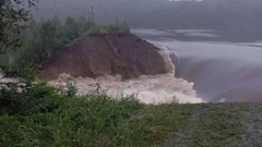 Pukla brana u Rusiji, stanovništvo hitno evakuisano