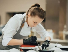 Kuvala i papi Franji: Mlada djevojka iz BiH jedna od najpoznatijih svjetskih kuvara