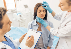 Neke greške su NEPOPRAVLJIVE: Dolaze hirurzima kad estetske korekcije kod nadriljekara pođu po zlu