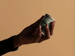 Poražavajući izvještaj OECD: BiH na čelu regiona po korupciji