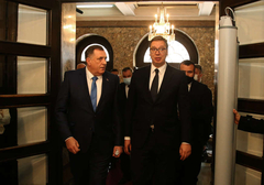 OD VUČIĆA DO NJUJORKA: Hoće li brojne političke i diplomatske aktivnosti preokrenuti tok krize u BiH