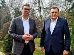 Dodik na sastanku sa Vučićem