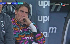 Vlahović zaplakao na klupi Juventusa!? Suzne oči srpskog napadača, Juve igra loše, a on ne ulazi u šanse!