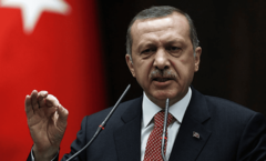 Kontroverzne Erdoganove odluke odgovor na pad popularnosti