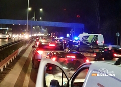 (UZNEMIRUJUĆE) NESREĆA U BEOGRADU: Tijelo čovjeka potpuno smrskano (FOTO)