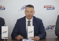 NEŠIĆ O DŽAFEROVIĆU „Izvinjavam se što sam od njega tražio da zasluži platu“