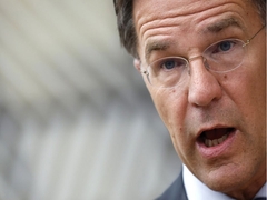 Makedonka ili Bugarka desna ruka šefa NATO?