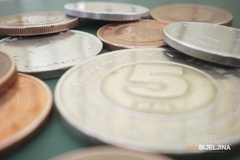 U FBiH počela isplata julskih penzija i novčane pomoći penzionerima