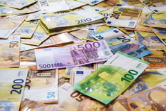 Ukrali 13.000 evra iz torbice u Budvi