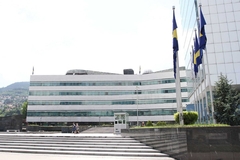 Po 500 KM zaposlenima u institucijama BiH zbog rasta cijena