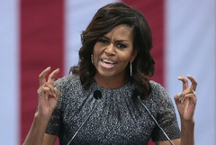 U Sjedinjenim Državama, Michelle Obama se razmatra  kao alternativa Bidenu za mjesto predsjednika