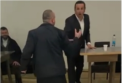  Vukanović fizički napao Borisa Grujića?! (VIDEO)