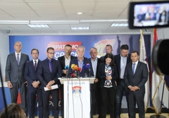 "Još nećemo da istaknemo ključne zahtjeve" Šarović građane pozvao da protest protekne mirno