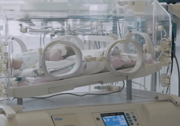 Borba za život i dalje traje: Beba iz Kraljeva koja je pozitivna na koronu priključena na respirator
