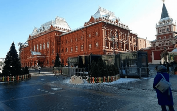 SREDNJOŠKOLCI UČE OD KUĆE U Moskvi se nastavlja onlajn nastava