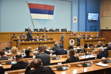 Teške riječi u NSRS: Cvijanović Vukanoviću poručila da je "velika neznalica", on uzvratio optužbama za izdaju i rušenje crkve