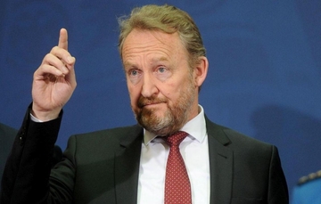 Izetbegović: Prije će djeca otići u inostranstvo, nego u rovove