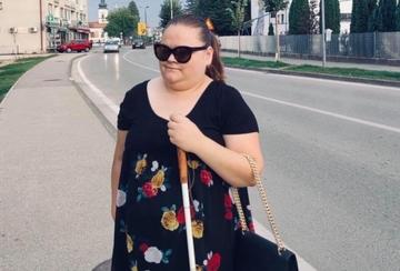 Slijepoj djevojci niko nije pomagao, danas je primjer upornosti i volje