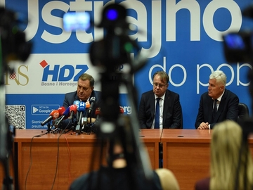 Hoće li SNSD, HDZ BiH i "trojka" i dalje tjerati po svom?
