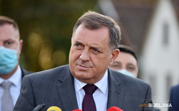 Dodik: Nad RS se vrši tortura, neprihvatljiva odluka o ukidanju kazne Mahmuljinu