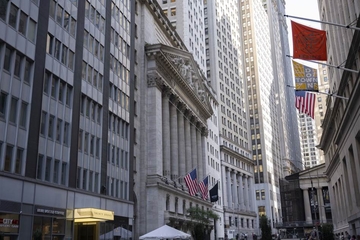 Volstrit pao odmah po otvaranju: Tektonski poremećaji u Americi, Tramp slavi nestanak inflacije