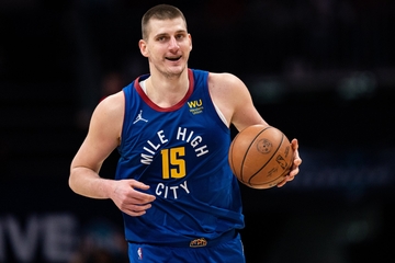 Nikola Jokić opet MVP! /video/