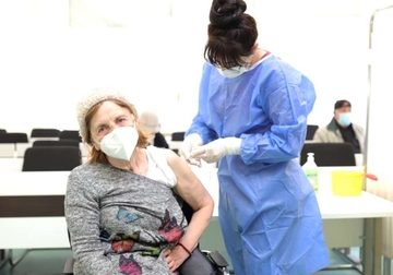 UTROŠENO GOTOVO 300.000 VAKCINA U Crnoj Gori prvu dozu primilo 25,1 odsto građana