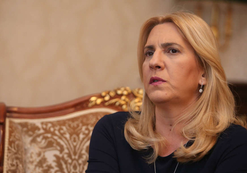 "Nije postala ni bolja ni efikasnija" Cvijanovićeva poručuje da BiH može preživjeti samo decentralizovana